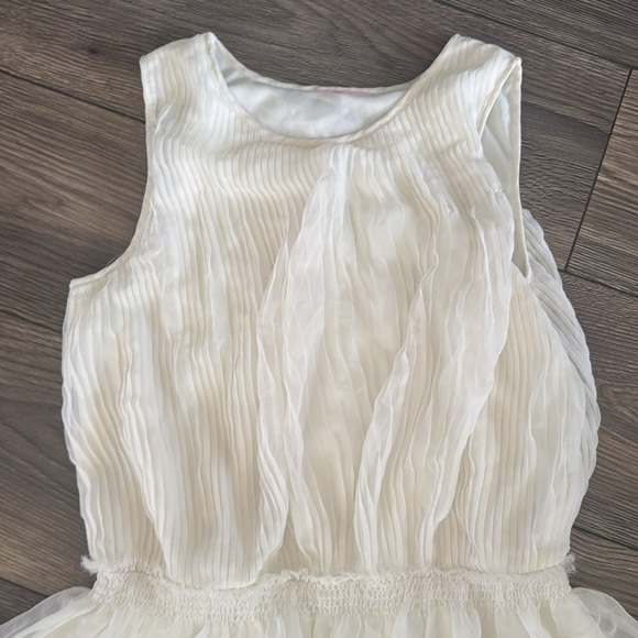 Romantic ivory dress size large - Picture 3 of 6
